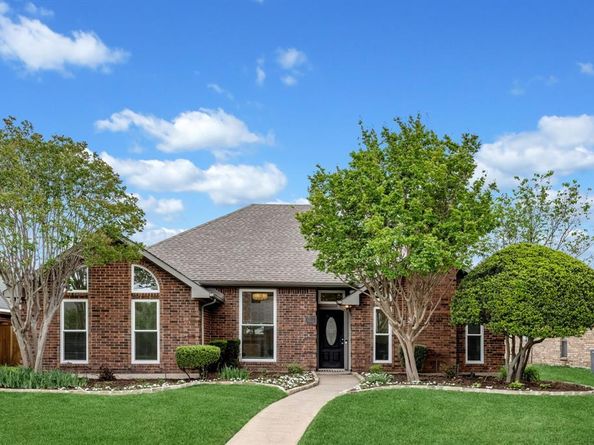 4206 N Hill Drive , Carrollton Texas 75010