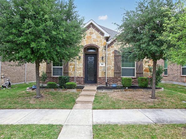 510  Garden Avenue , Euless Texas 76039