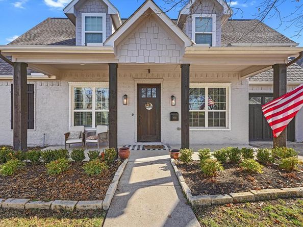 840  Edgefield Road , Fort Worth Texas 76107