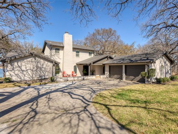 400  Driftwood Court , Azle Texas 76020