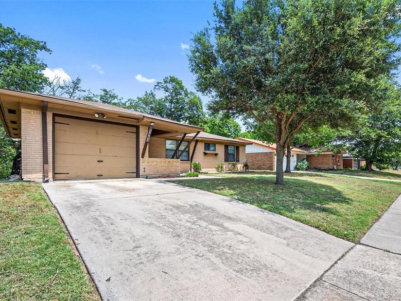 3463  Paint Trail , Fort Worth Texas 76116