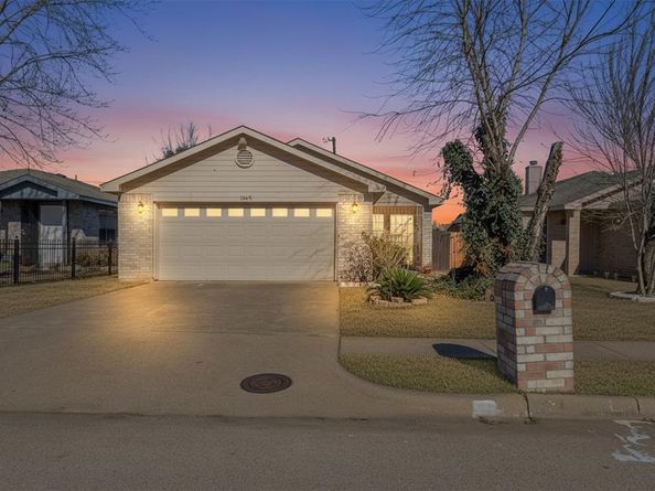 10419  Blackjack Oaks Drive , Dallas Texas 75227