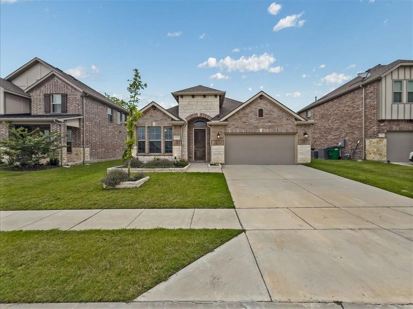 377  Edmund Lane , Fate Texas 75087