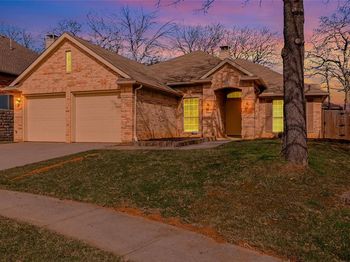 2211  Knob Hill Drive 
