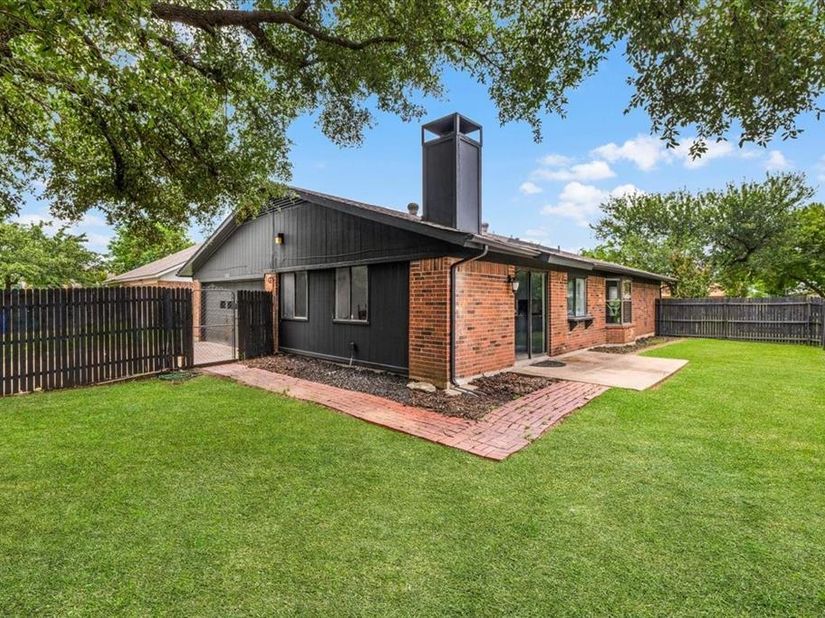 3120  Mayfair Drive , Carrollton Texas 75007