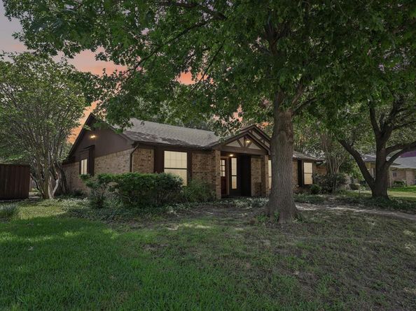 113 E Bancroft Drive , Garland Texas 75040