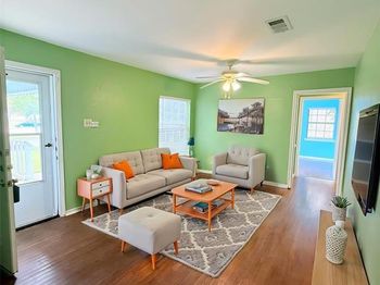 11827  Gaston Parkway 