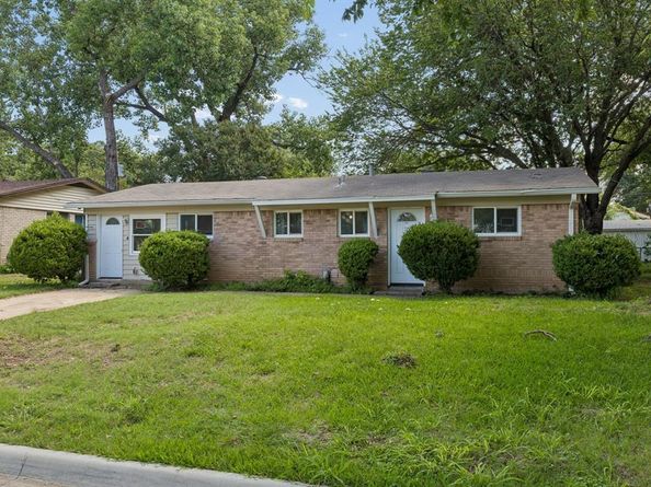 2013  Alan A Dale Road , Arlington Texas 76013