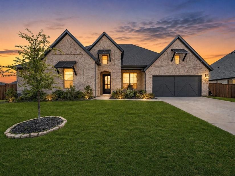 1901  Rockwood Lane , Mansfield Texas 76063