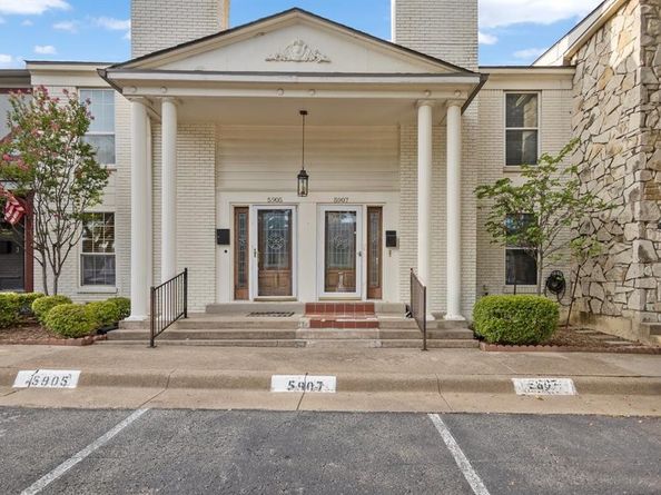 5907  Copperwood Lane  1138, Dallas Texas 75248