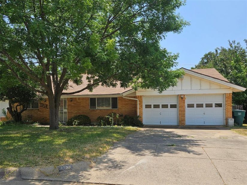 7154  Yolanda Drive , Fort Worth Texas 76112