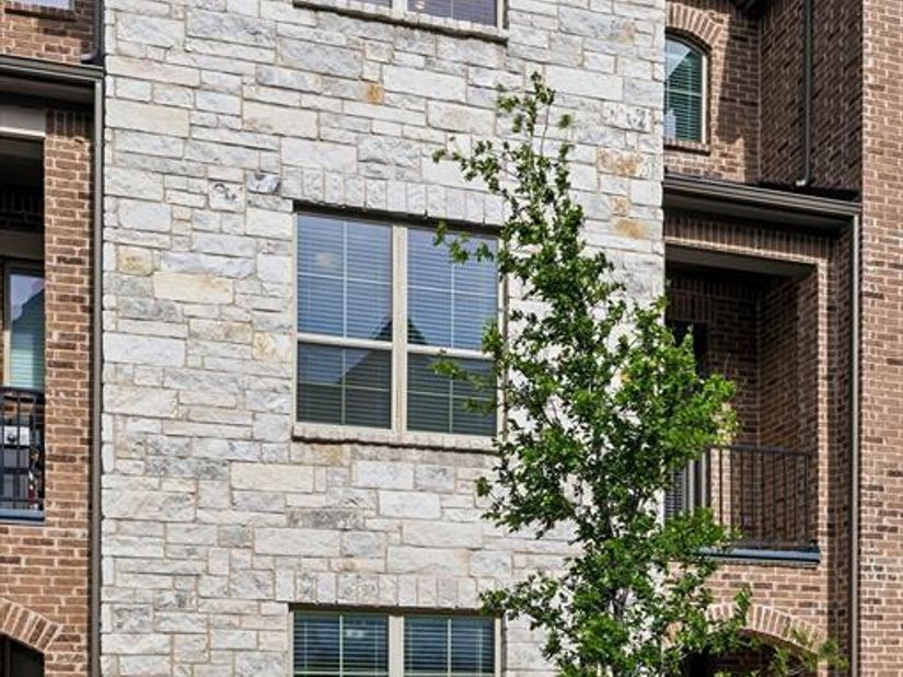 321  Ukiah Street , Lewisville Texas 75056
