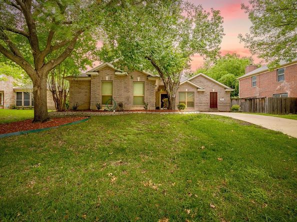 1519  Stratford Drive , Mansfield Texas 76063