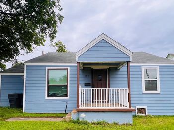 1919 E Ledbetter Drive 