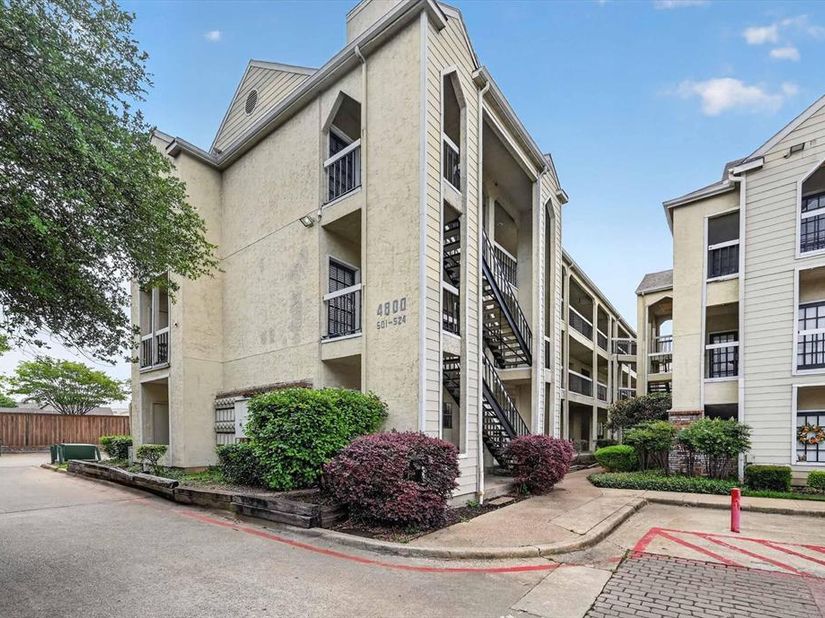 4800 W Lovers Lane  502, Dallas Texas 75209