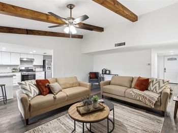 2814  Lindbergh Drive 