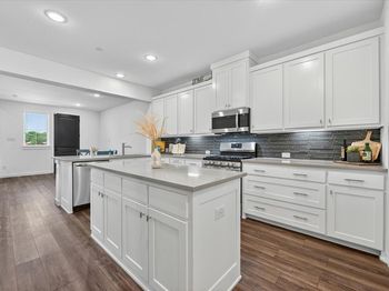 685  Watersedge Court 