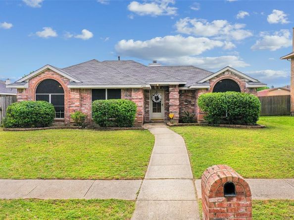 2516  Buck Drive , Mesquite Texas 75181