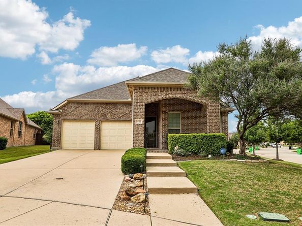 1441  Isabella Lane , Savannah Texas 76227
