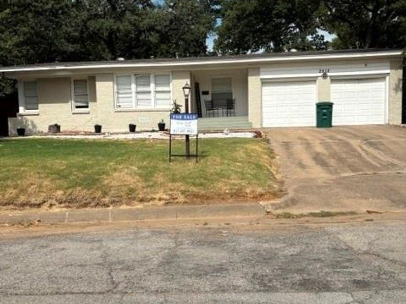 2512  Malcolm Street , Fort Worth Texas 76112