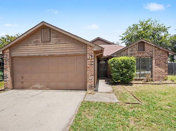 4245  Periwinkle Drive , Fort Worth Texas 76137