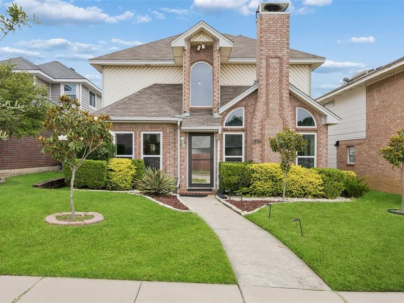 1407  Ranchview Court , Carrollton Texas 75007