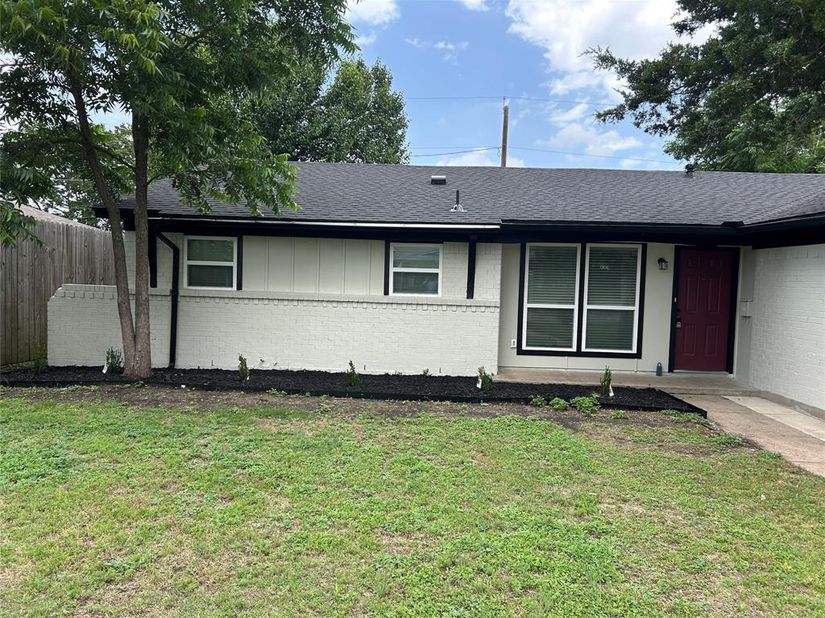 3837  Burning Tree Lane , Garland Texas 75042