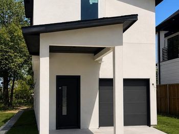 406  Bobbie Street 