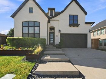 903  Leola Lane 