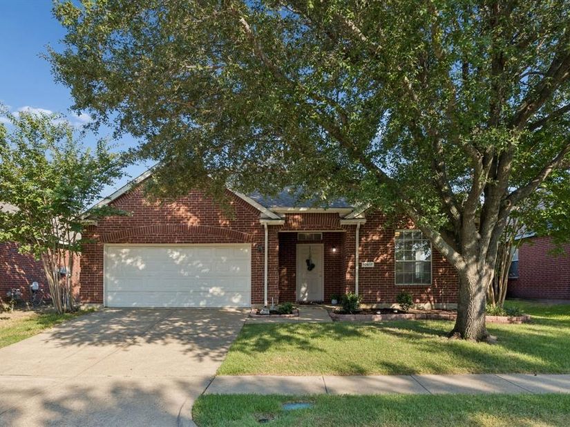 10617  Gleneagles Lane , Rowlett Texas 75089