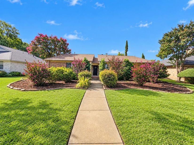 2104  Oak Brook Drive , Richardson Texas 75081