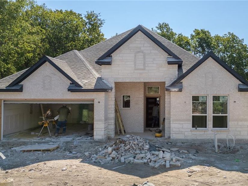 511  Armstrong Road , Seagoville Texas 75159