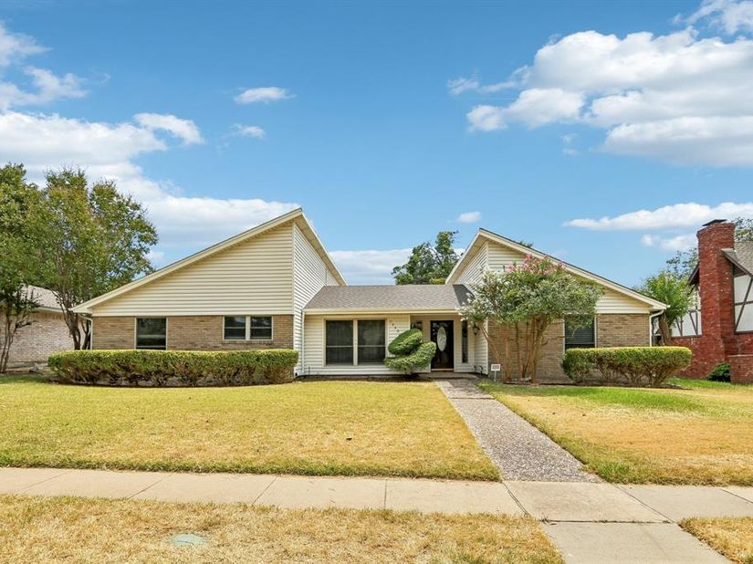 2840  Meadowbrook Drive , Plano Texas 75075
