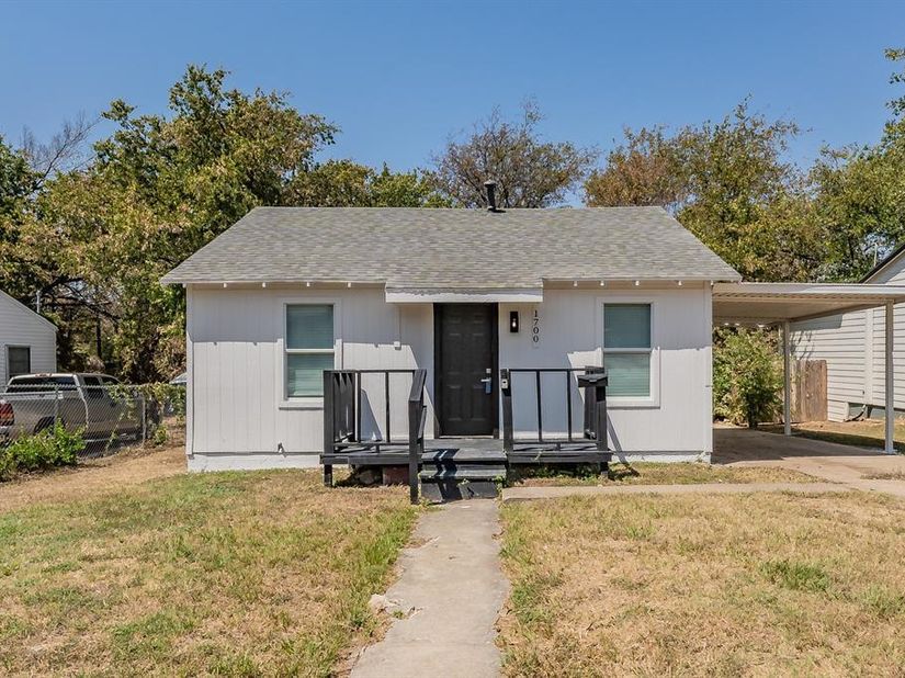 1700  Andrew Avenue , Fort Worth Texas 76105