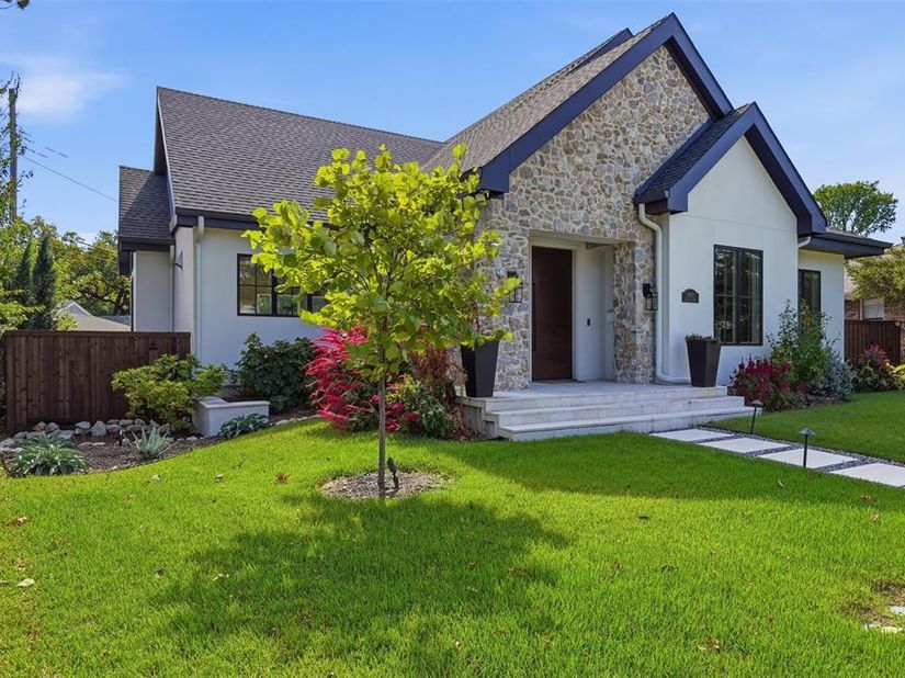 9007  Leaside Drive , Dallas Texas 75238