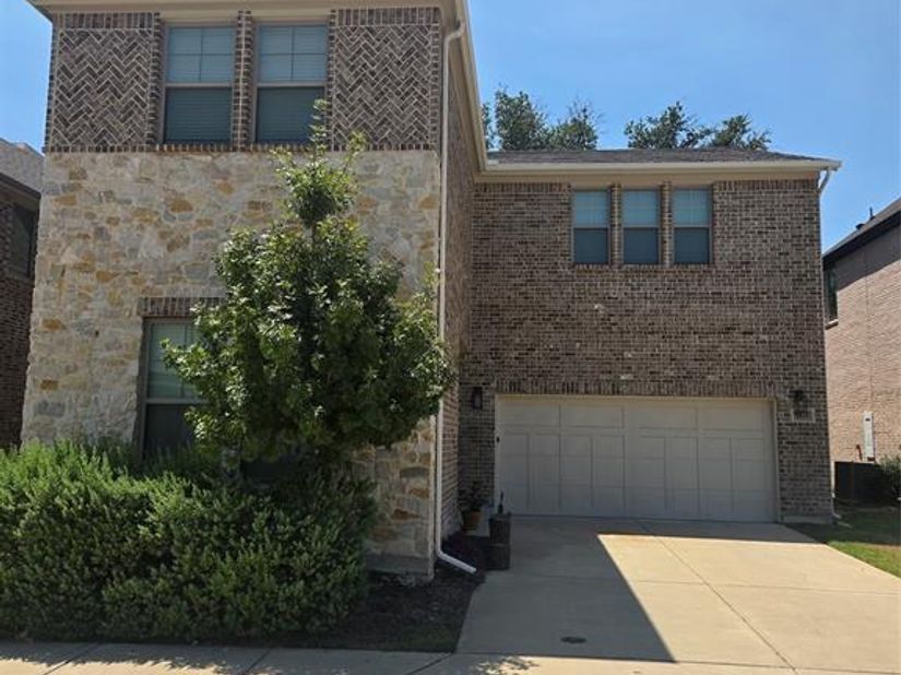 9839  Romo Street , Irving Texas 75063