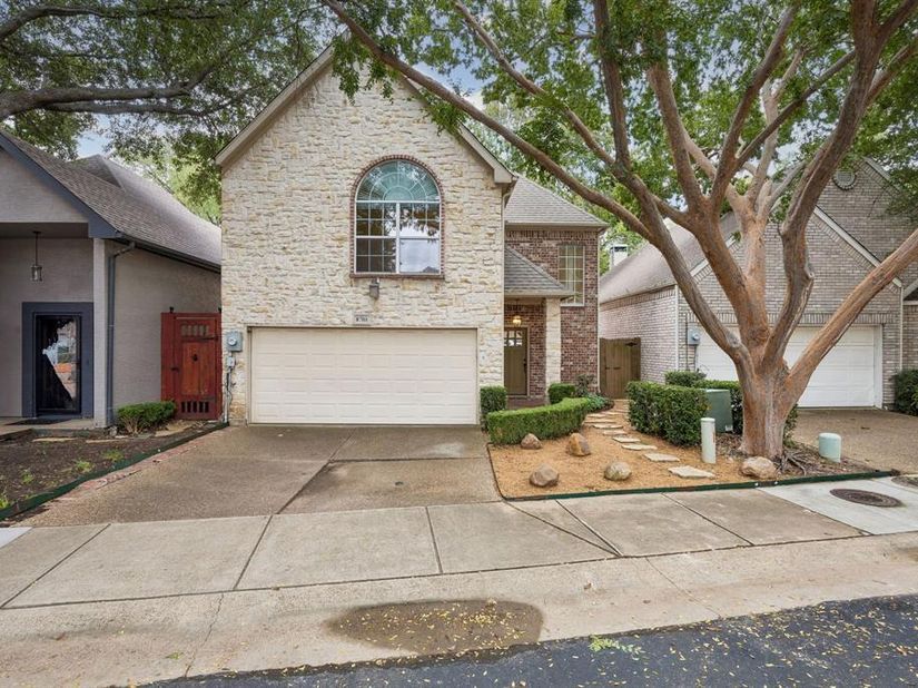 8708  Coppertowne Lane , Dallas Texas 75243