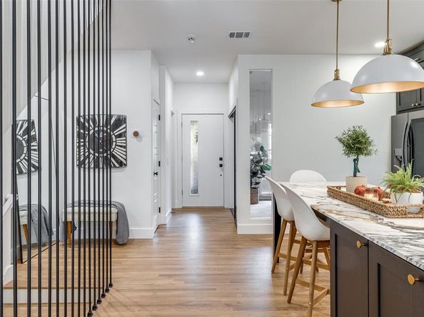 3503 B  Dickason Avenue , Dallas Texas 75219