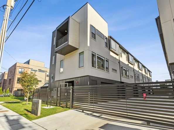 2916  Hawthorne Avenue  101, Dallas Texas 75219