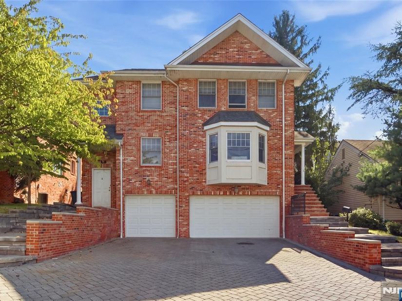 538 4th Street, Palisades Park NJ 07650