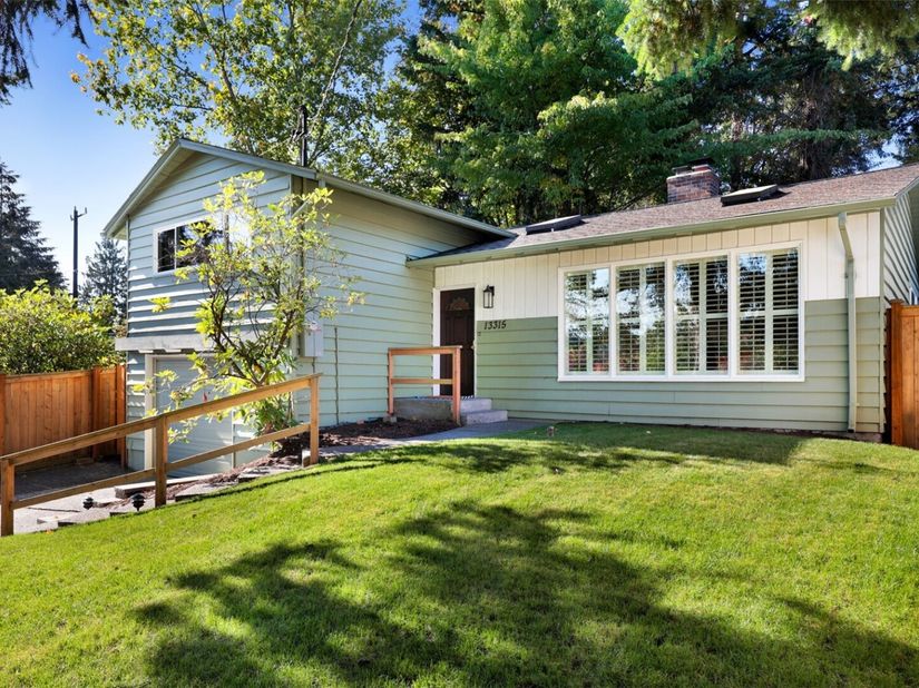 13315 31st Avenue NE, Seattle WA 98125