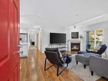 10709 Valley View Road