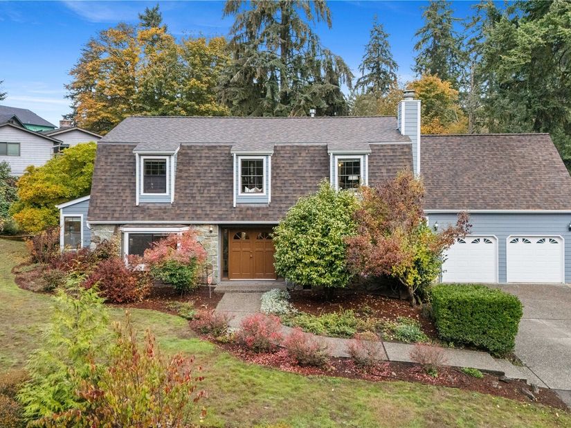 819 175th Street SW, Bothell WA 98012