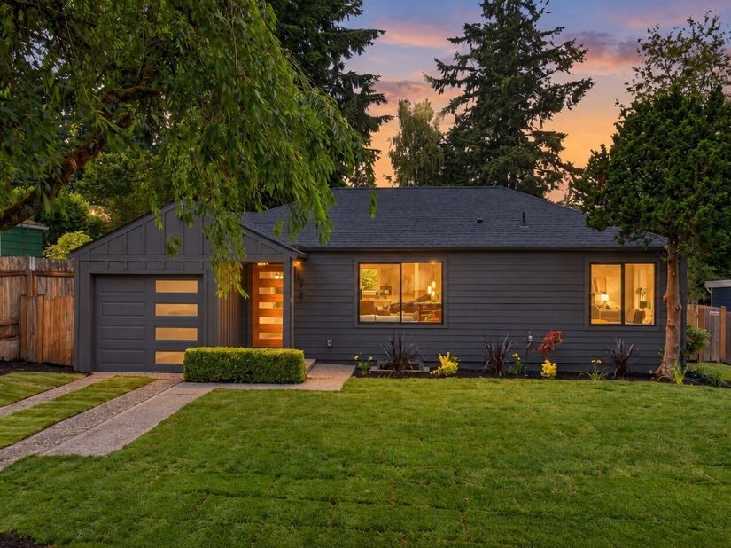 3152 NE 82nd Street, Seattle WA 98115