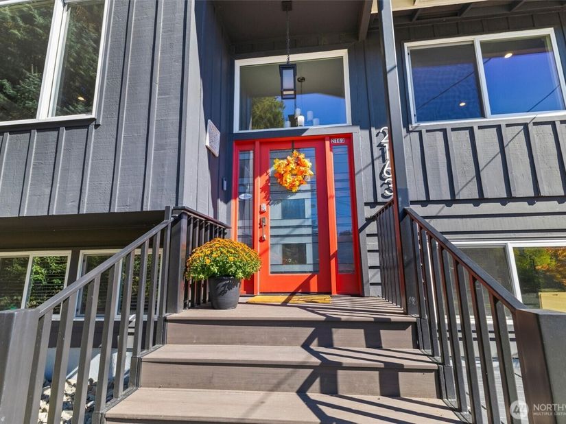 2163 N 176th, Shoreline WA 98133