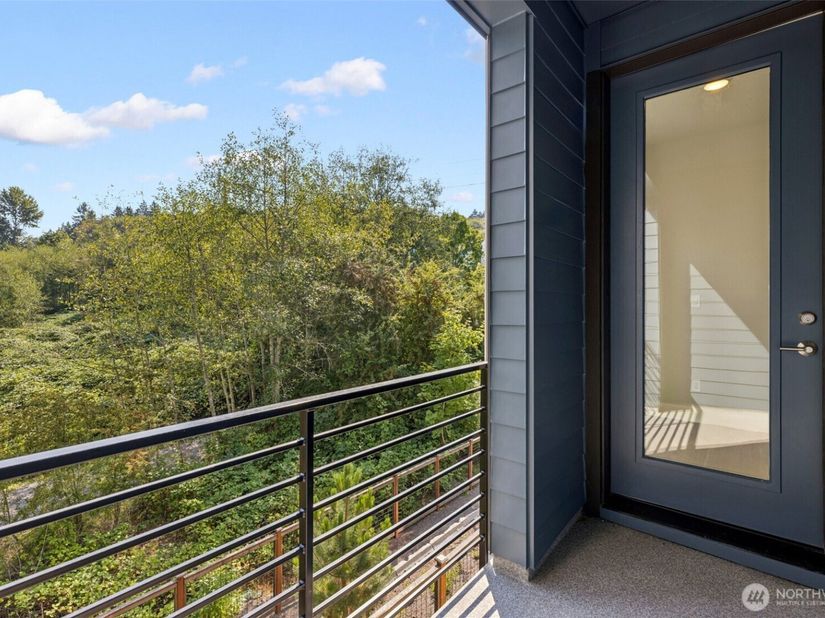 12207 137th Place NE 2603, Redmond WA 98052