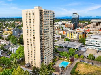 4540 8th Avenue NE