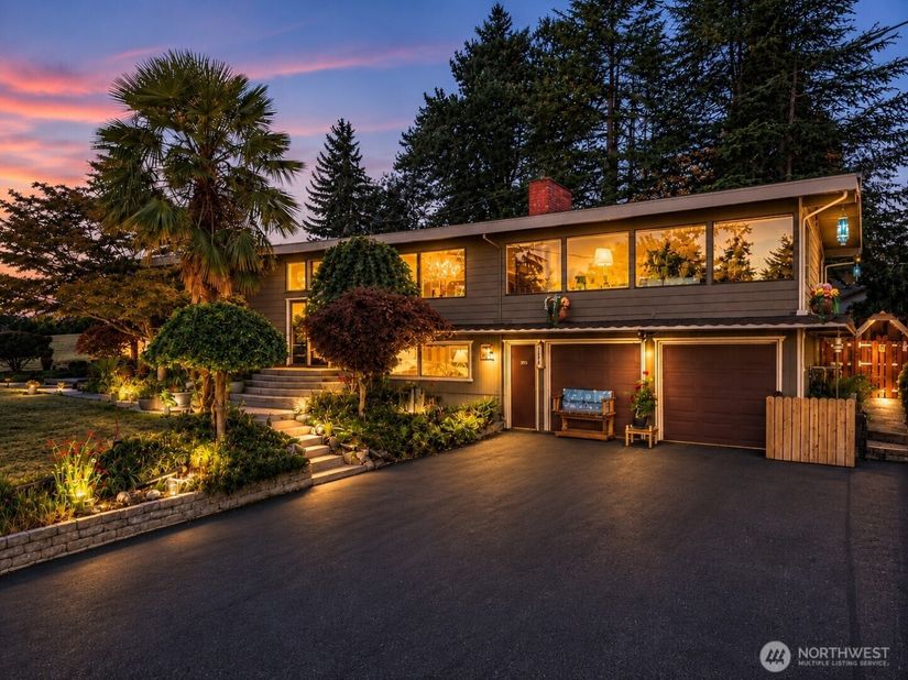 3739 S 243rd Street, Kent WA 98032