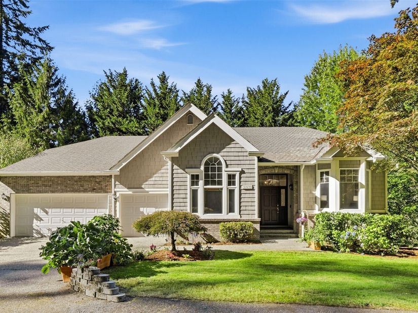 11033 169th Place NE, Redmond WA 98052