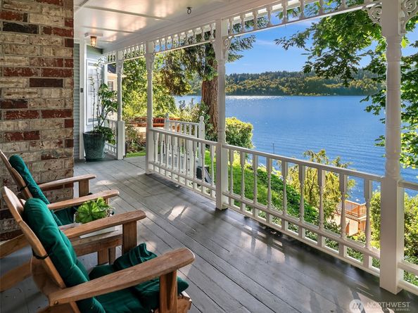 10157 SW 263 Street, Vashon WA 98070